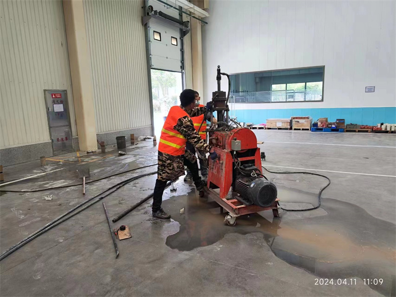 酒泉厂房地面下沉塌陷注浆加固施工